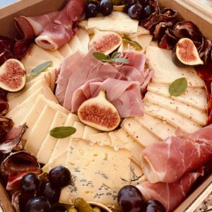 plateau de fromages, plateau de raclette et charcuteries